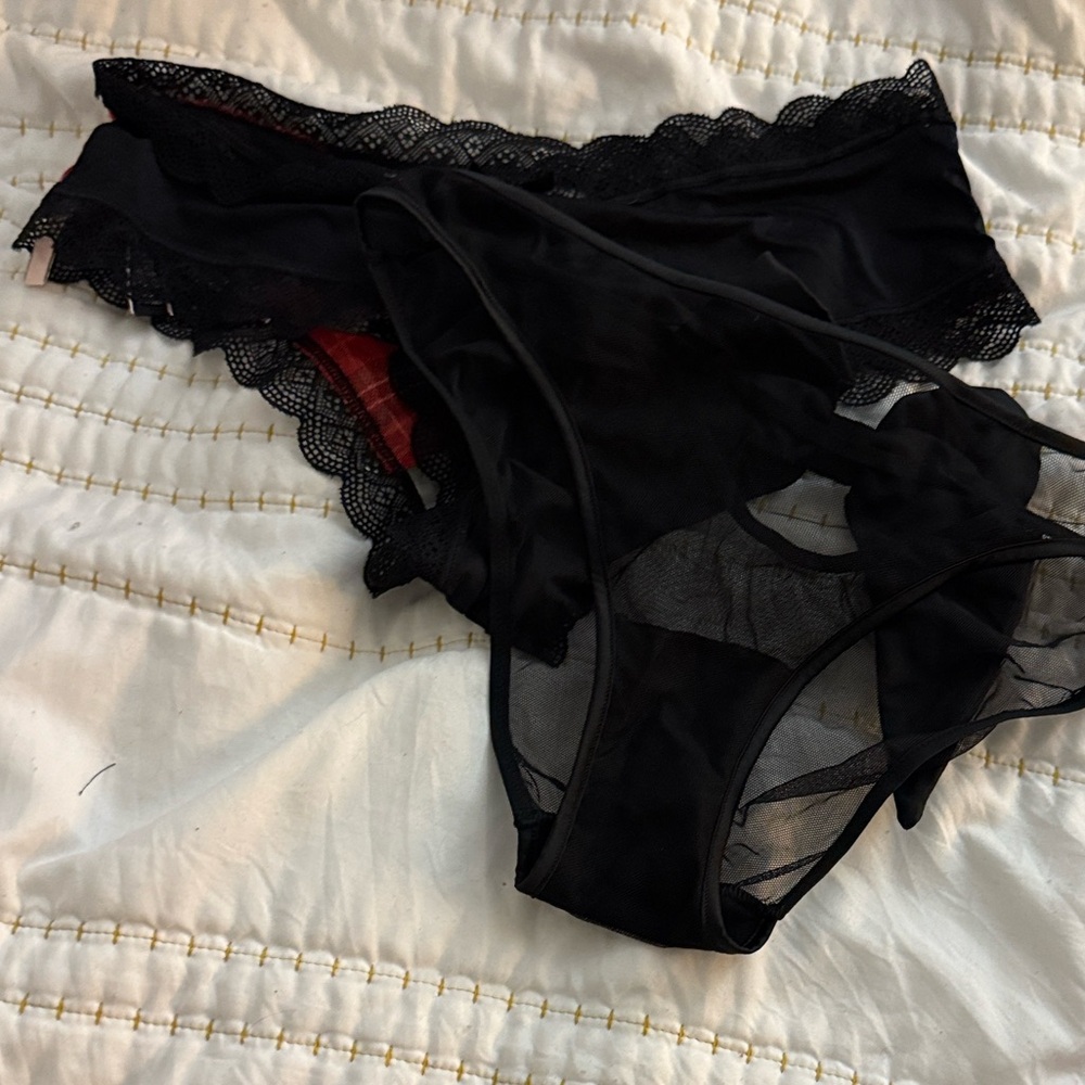 * VICTORIA’s SECRET * mystery bundle - thong, cheeky, bikini, sexy - MEDIUM - Picture 11 of 12